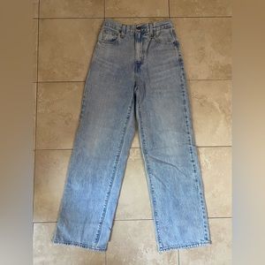 Levi’s high waisted straight jeans size 24